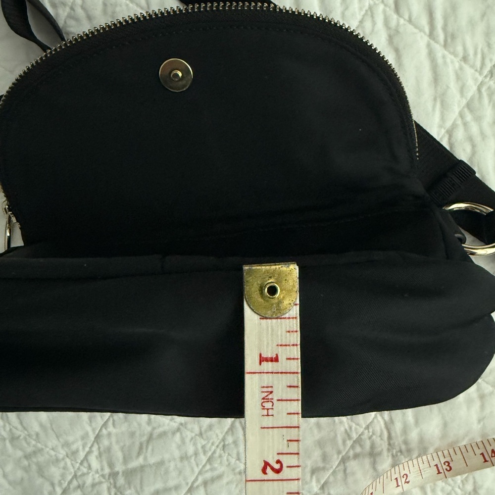 lululemon athletica Black Crossbody Bag - Picture 16 of 16